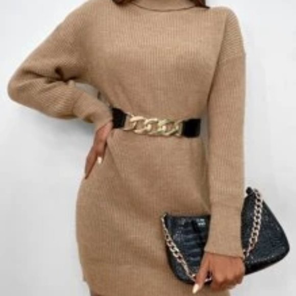 Gorgeous fall sweater dress. - Picture 10 of 11